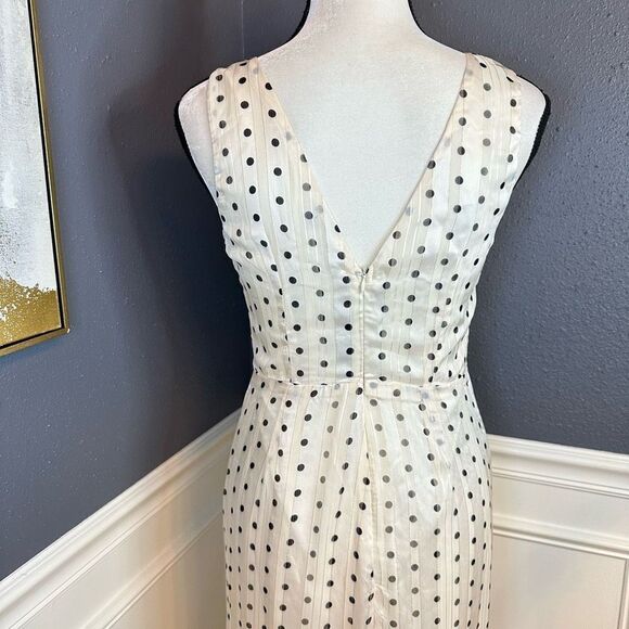 Nasty Gal Spotty Plunge Ruffle Front Maxi Tea Dress - Picture 10 of 12